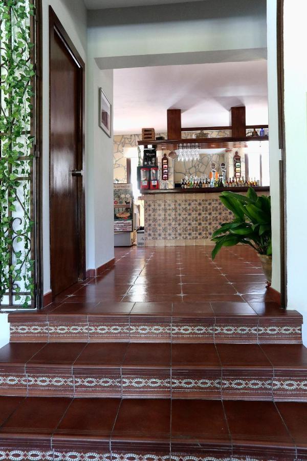 Hotel Rural & Restaurante Las Camaretas Cortes de la Frontera Exteriör bild