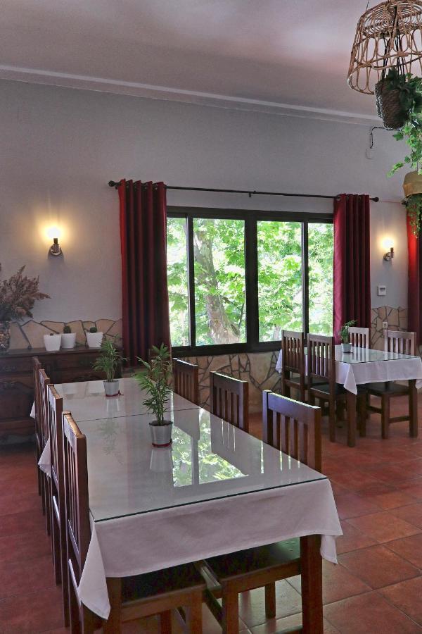 Hotel Rural & Restaurante Las Camaretas Cortes de la Frontera Exteriör bild